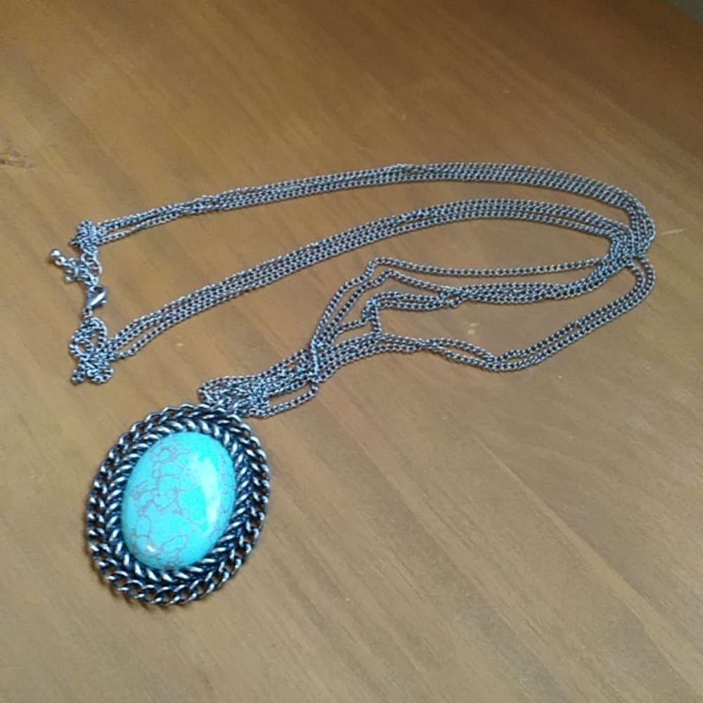 Vintage faux turquoise pendant necklace